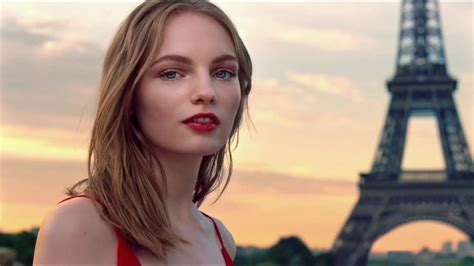 musique pub givenchy femme 2017|Irresistible Givenchy pub du nouveau parfum .